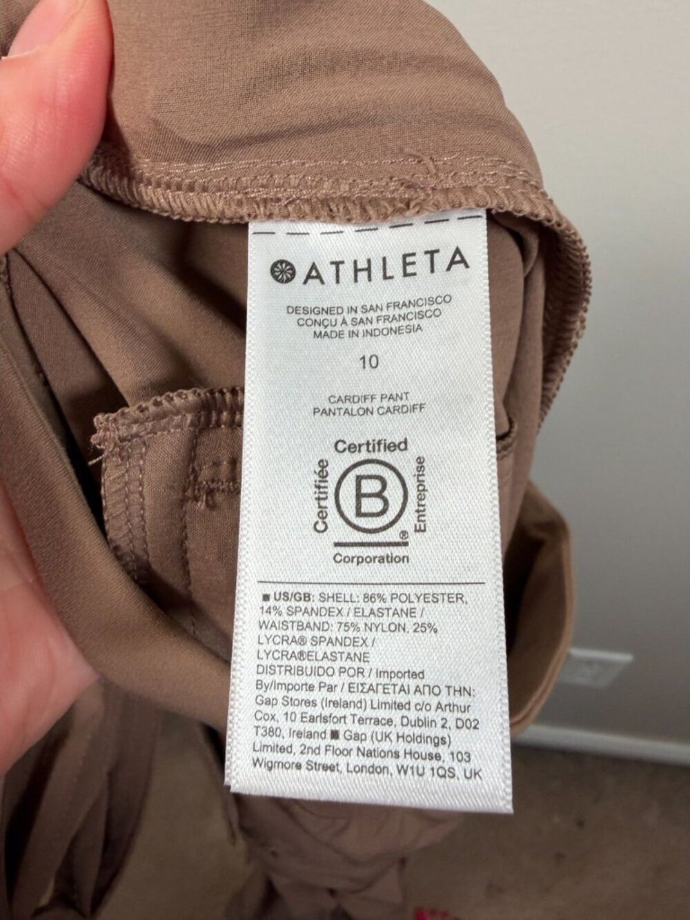 Athleta Cardiff Pants Size 10 Belted Rustic Beige Straight Leg Travel Active - Picture 12 of 14